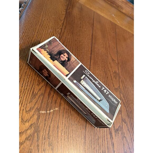 Vintage Swingline 747 Desk Stapler Gray Made In USA in Original Box - Picture 6 of 7